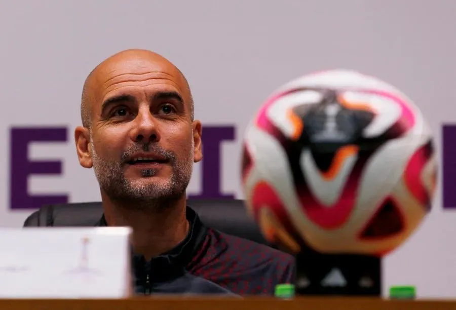 HLV Guardiola tuyên chiến