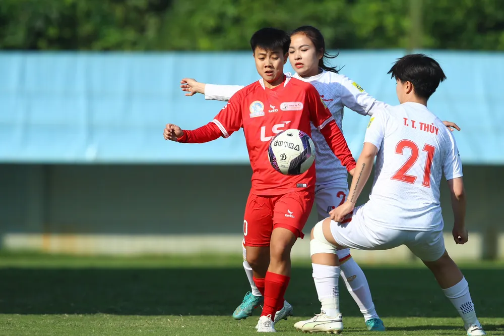 “tranh hậu” bóng đá nữ