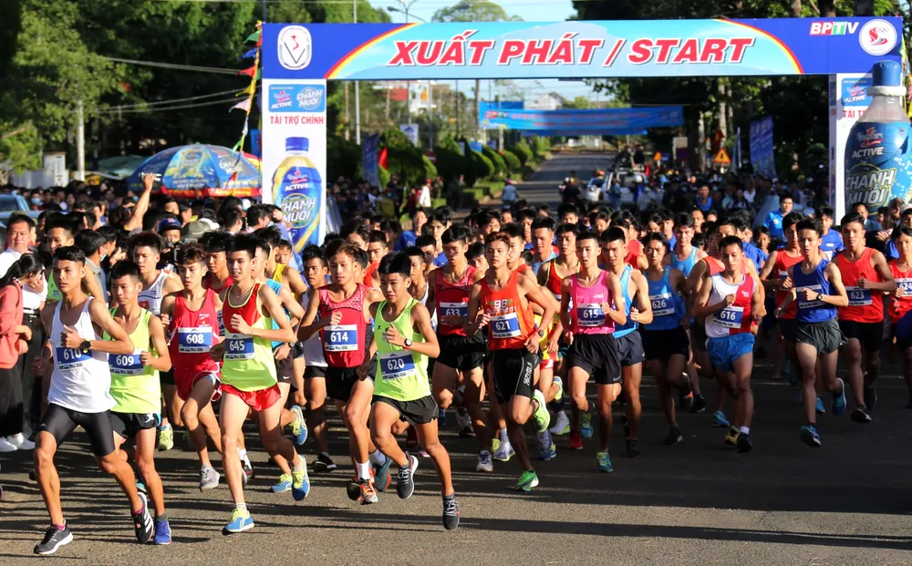 Chinh phục đỉnh cao Bà Rá