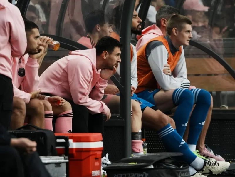 CĐV không được xem Messi thi đấu được hoàn trả 50% tiền vé. Ảnh: REUTERS không được xem Messi thi đấu