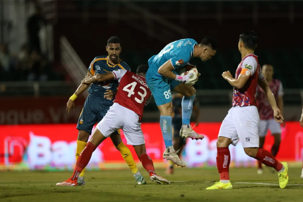 Thủ môn Patrick Lê Giang