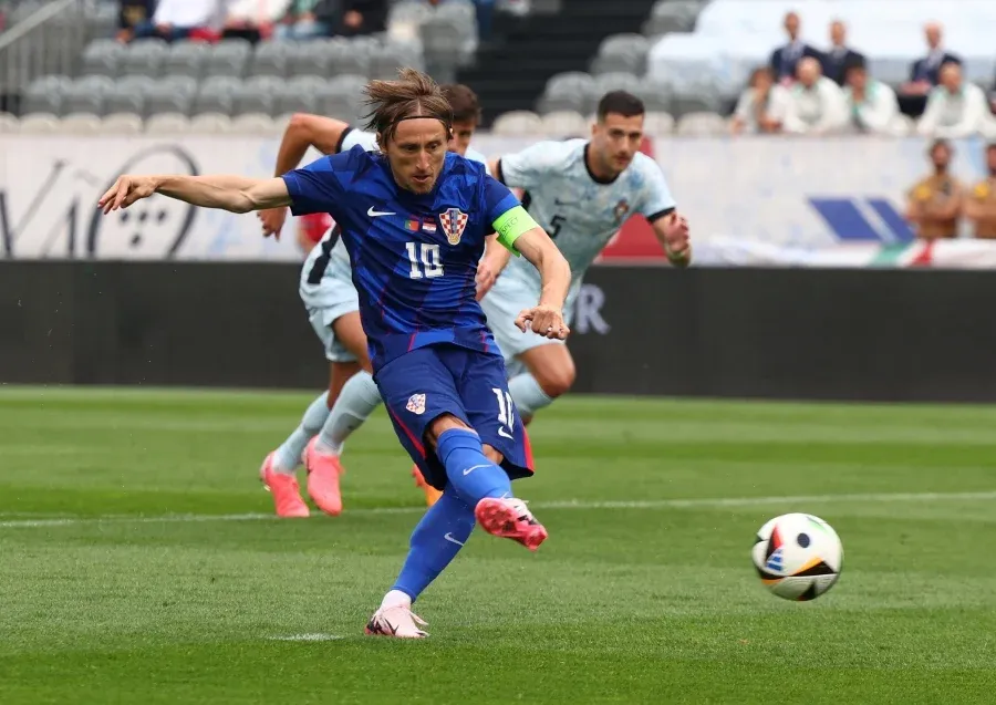 modric-ghi-ban-11m.jpeg