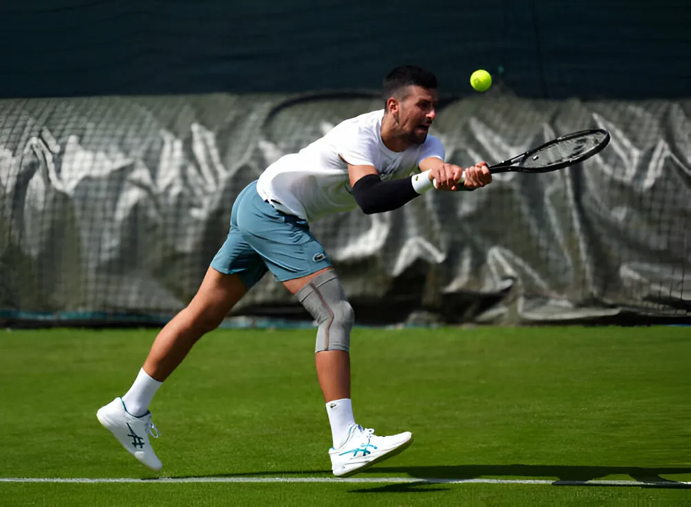 Djokovic tuyên bố cứng, không đến Wimbledon để dạo chơi. Ảnh: GETTY Djokovic tuyên bố cứng