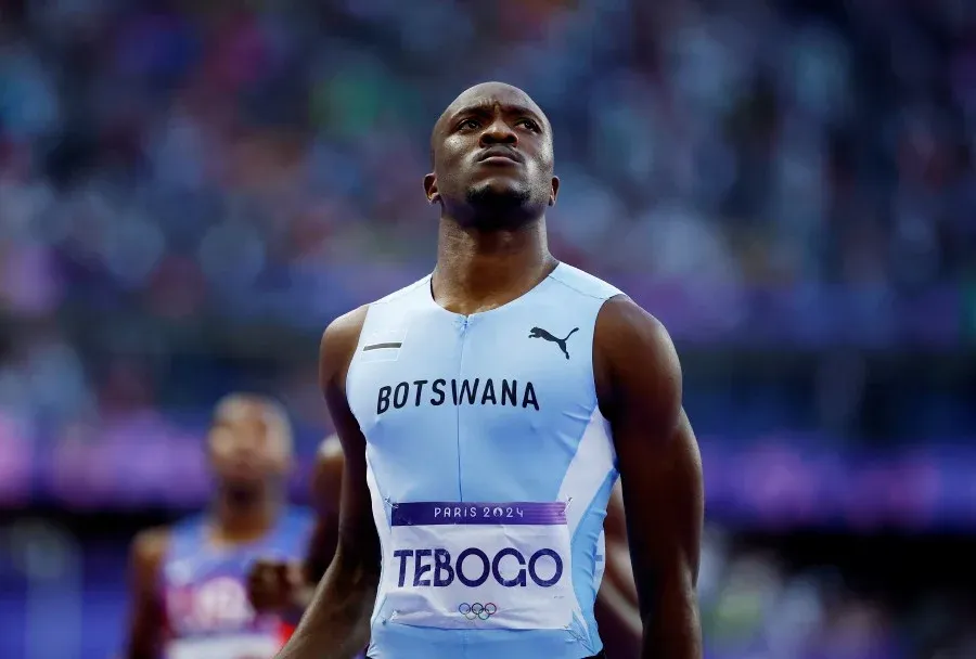 Tebogo tự hào trở thành VĐV châu Phi đầu tiên vô địch 200 m tại Olympic. Ảnh: REUTERS VĐV châu Phi đầu tiên vô địch 200 m tại Olympic