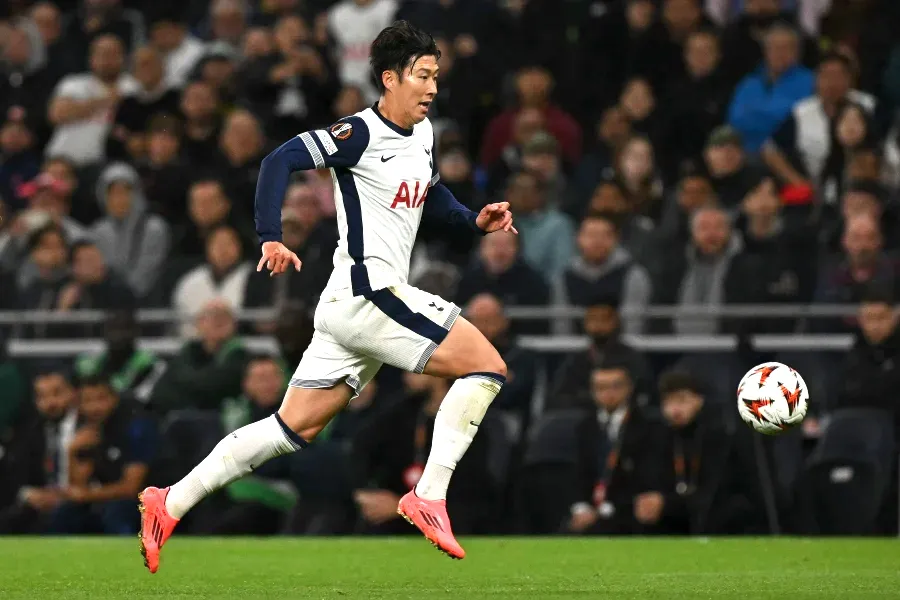 Khả năng tham gia trận đại chiến gặp Manchester United của Son Heung Min hiện vẫn còn bỏ ngỏ. Ảnh: AFP trận đại chiến gặp Manchester United