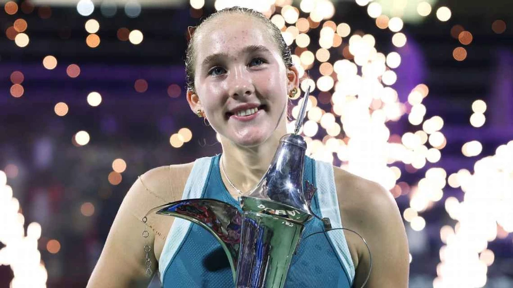 sao teen quần vợt người Nga