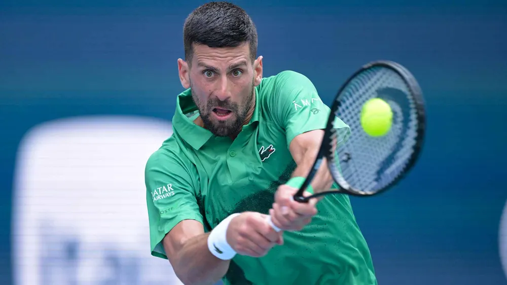 Djokovic thiết lập thêm cột mốc mới