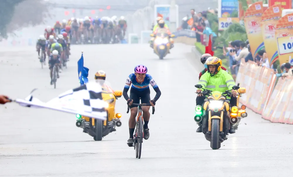 xe đạp Cúp Truyền Hình