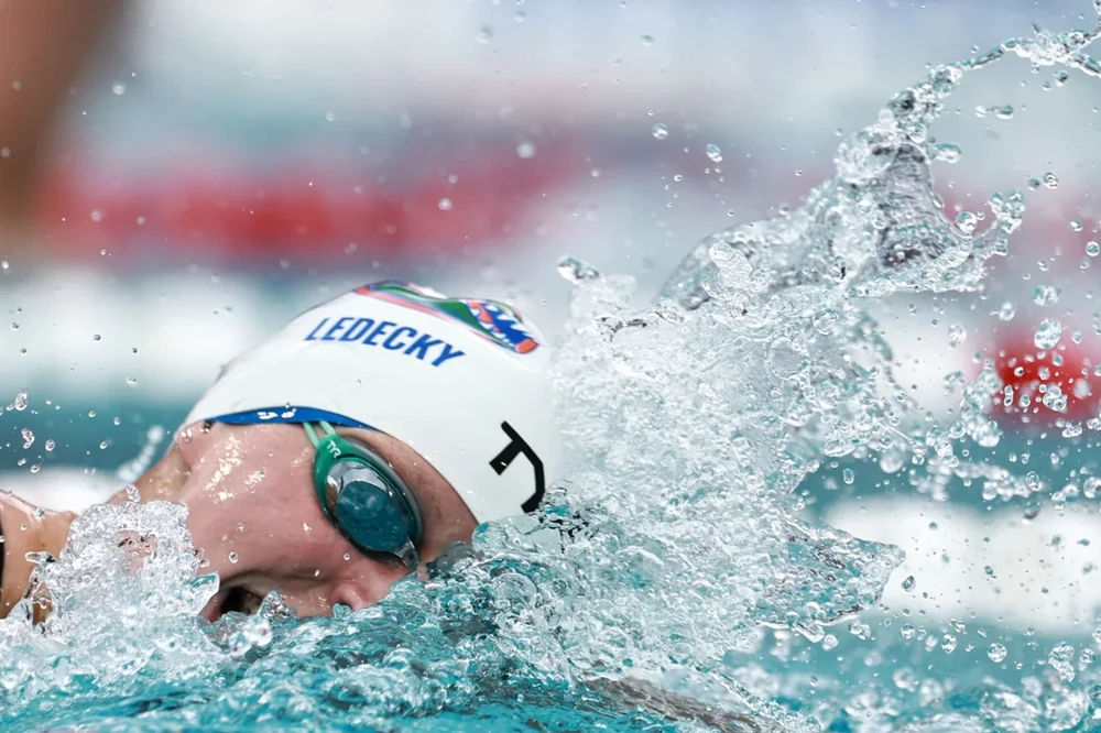 ky-luc-boi-the-gioi-ledecky.jpg