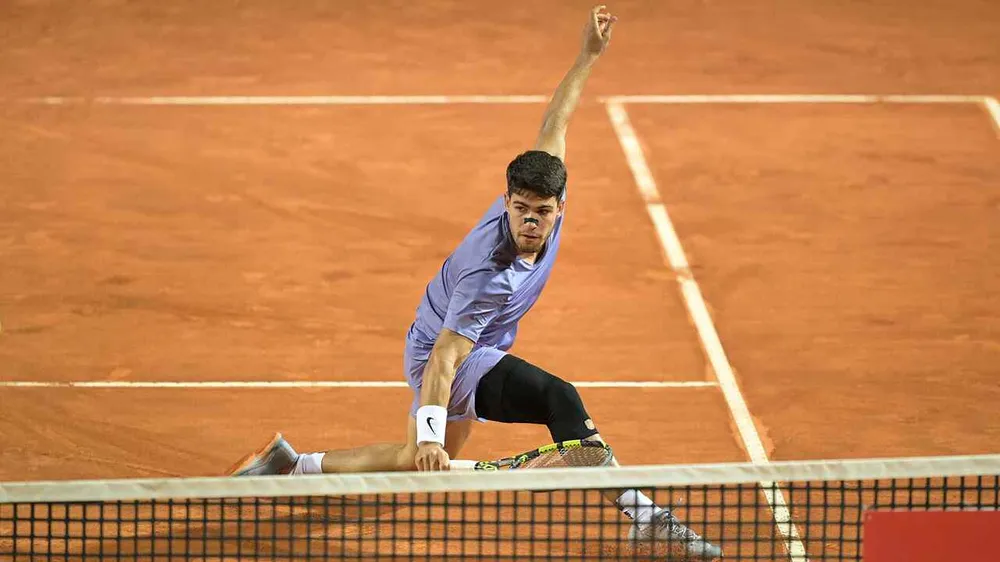 Alcaraz thẳng tiến ở Rome Masters