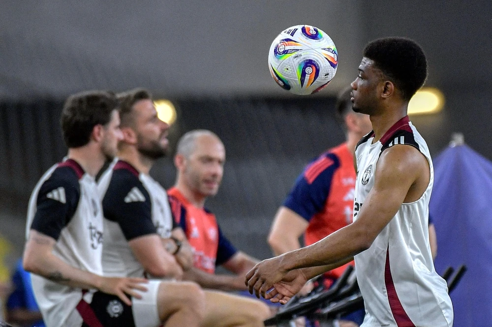 Tiền đạo Man United