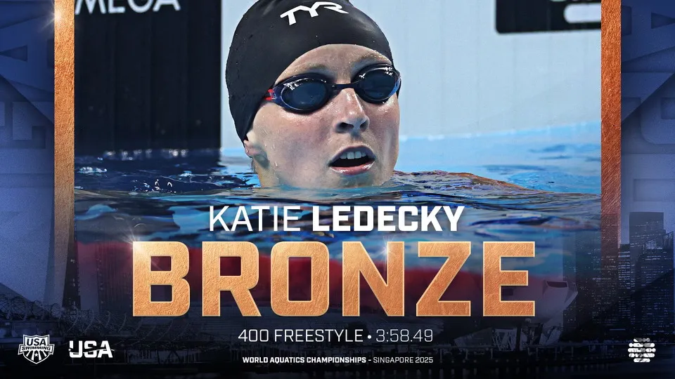 huyền thoại bơi lội Katie Ledecky