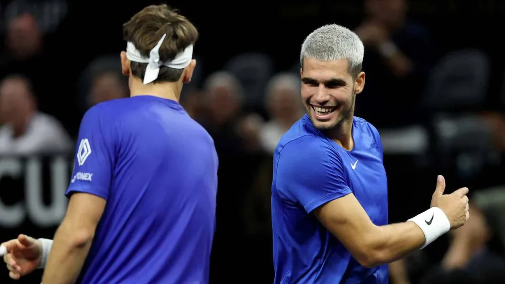 Alcaraz đánh thắng hai trận