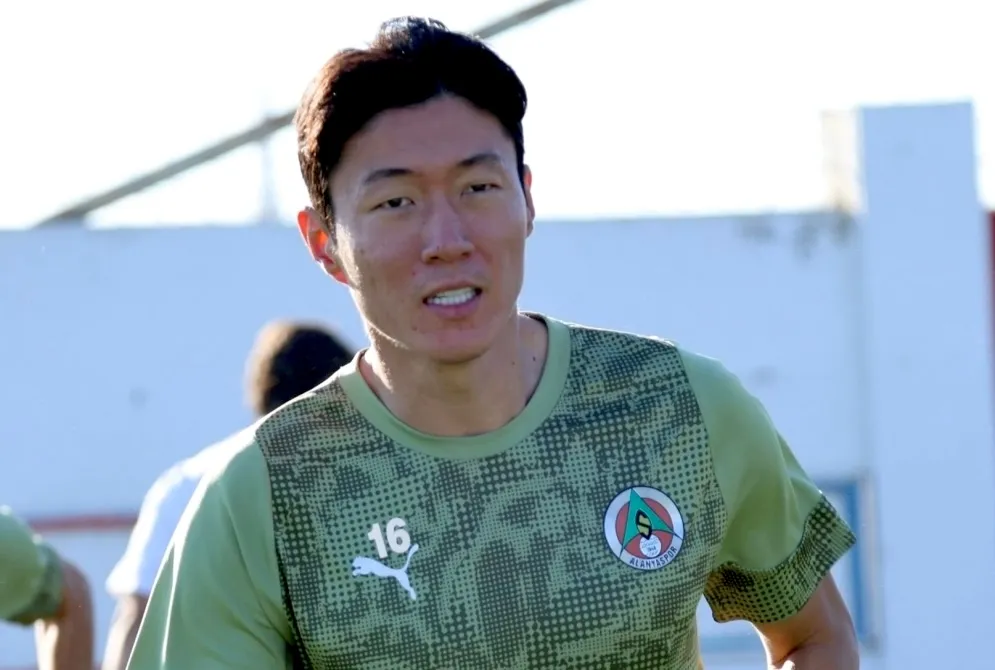 tiền đạo Hàn Quốc