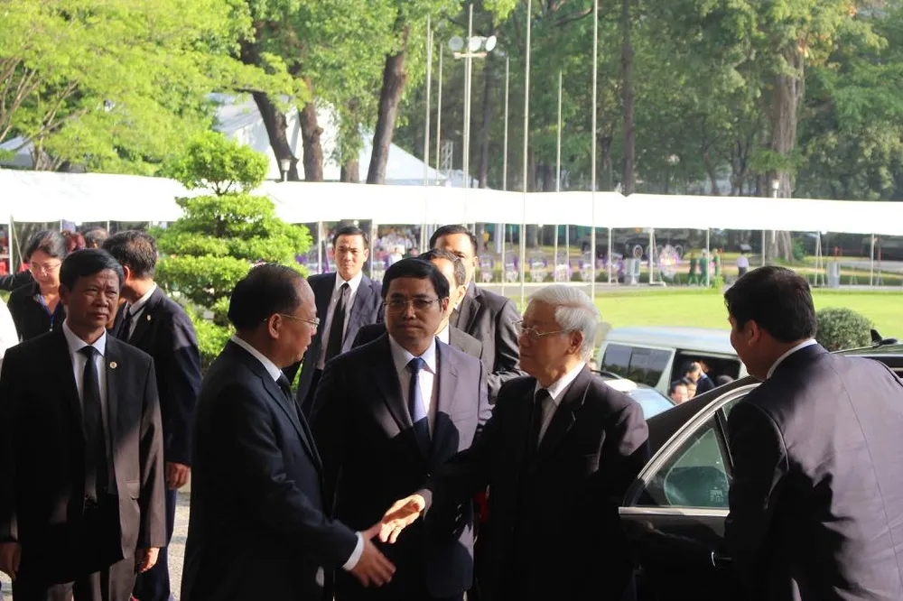 Nhiều đoàn đến viếng cố Thủ tướng Phan Văn Khải ảnh 10