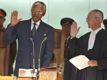 Những lát cắt cuộc đời Nelson Mandela ảnh 7