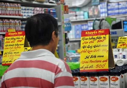 Cuộc chiến bán lẻ được 'hâm' nóng ảnh 1