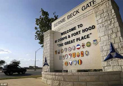 Phanh phui tiệc sex trong căn cứ quân sự Mỹ ảnh 1