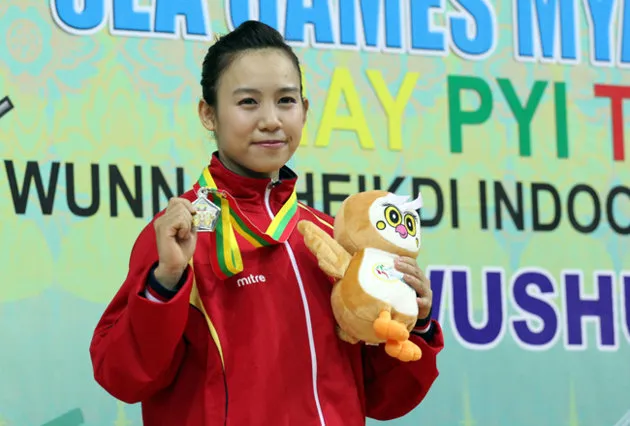 Ngắm 'thiên thần' Wushu Thúy Vi trên bục nhận HCV ảnh 7 Ngắm 'thiên thần' Wushu Thúy Vi trên bục nhận HCV ảnh 7