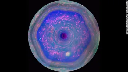 Phát hiện vật thể kỳ lạ trên sao Thổ ảnh 1 Phát hiện vật thể kỳ lạ trên sao Thổ ảnh 1