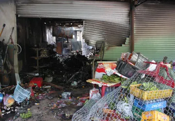 Cháy tiệm tạp hóa, bốn người trong gia đình tử vong ảnh 1 Cháy tiệm tạp hóa, bốn người trong gia đình tử vong ảnh 1