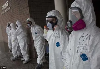 Mafia Nhật ép người vô gia cư dọn phóng xạ ảnh 1 Mafia Nhật ép người vô gia cư dọn phóng xạ ảnh 1