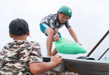 Hôm nay, siêu bão vào Quảng Bình, Quảng Trị ảnh 1