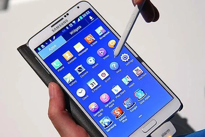 12 smartphone "đỉnh nhất" để mua dịp cuối năm ảnh 6