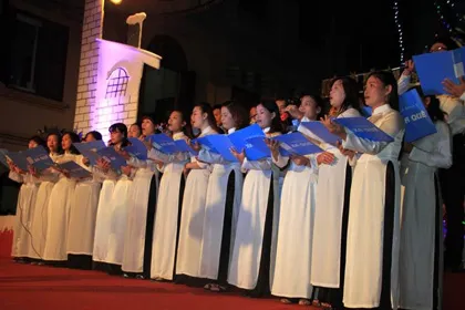 Khắp nơi đèn hoa chờ đêm Giáng sinh ảnh 18 Khắp nơi đèn hoa chờ đêm Giáng sinh ảnh 18