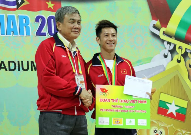 Ngắm 'thiên thần' Wushu Thúy Vi trên bục nhận HCV ảnh 9 Ngắm 'thiên thần' Wushu Thúy Vi trên bục nhận HCV ảnh 9