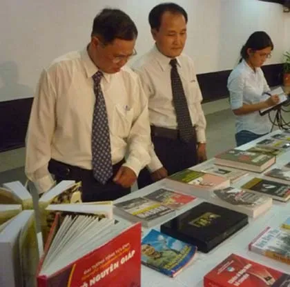 Cả đời chúng tôi học theo chữ “Nhẫn” của Người ảnh 5