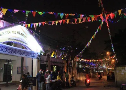 Khắp nơi đèn hoa chờ đêm Giáng sinh ảnh 7 Khắp nơi đèn hoa chờ đêm Giáng sinh ảnh 7