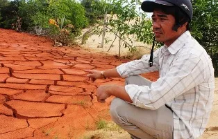 Chậm khắc phục thiệt hại vụ tràn bùn thải titan ảnh 1