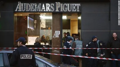 Paris rúng động vì vụ cướp đồng hồ “triệu đô” ảnh 1 Paris rúng động vì vụ cướp đồng hồ “triệu đô” ảnh 1