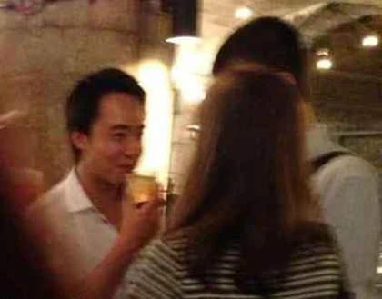 Bạc Qua Qua tiệc tùng ở New York sau phiên xử Bạc Hy Lai ảnh 1 Bạc Qua Qua tiệc tùng ở New York sau phiên xử Bạc Hy Lai ảnh 1