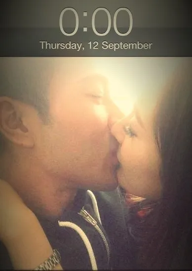 Lưu Khải Uy khoe ảnh hôn Dương Mịch say đắm ảnh 1 Lưu Khải Uy khoe ảnh hôn Dương Mịch say đắm ảnh 1