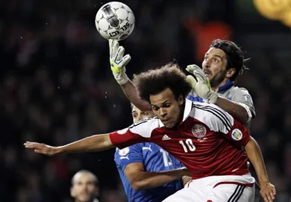 Vượt Cannavaro, Buffon là số 1 Italia ảnh 1 Vượt Cannavaro, Buffon là số 1 Italia ảnh 1