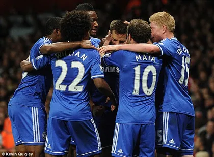 Mou cao tay, Chelsea buộc Arsenal ôm hận ảnh 3