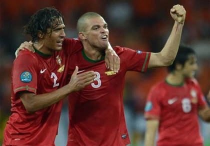 Bồ Đào Nha mất gần hết hàng thủ ở hai trận quyết định ảnh 1 Bồ Đào Nha mất gần hết hàng thủ ở hai trận quyết định ảnh 1