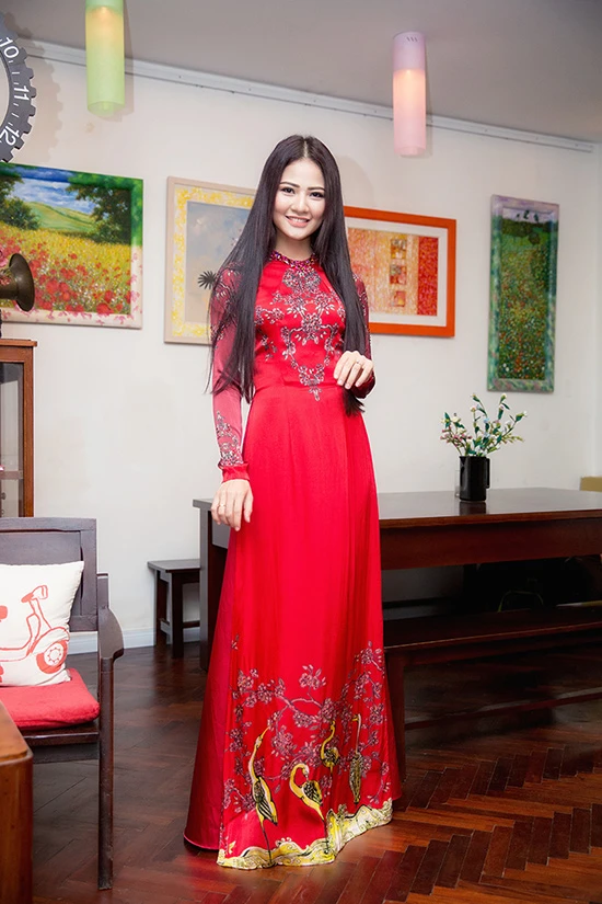 Trần Thị Quỳnh bán áo giá 100 triệu làm từ thiện ảnh 5 Trần Thị Quỳnh bán áo giá 100 triệu làm từ thiện ảnh 5