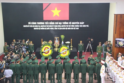 Lễ viếng đại tướng Võ Nguyên Giáp trên cả nước ảnh 7