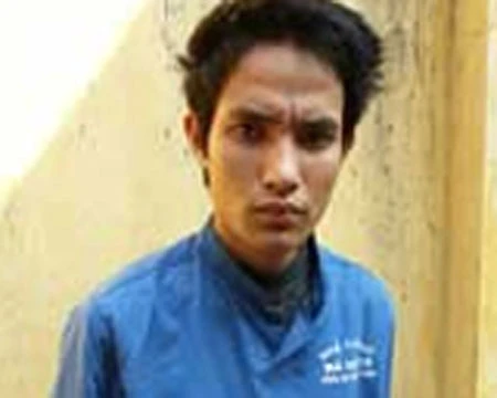 Đêm lợi dụng bạn gái say rượu của nam sinh viên ảnh 1