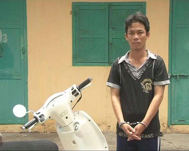 Hẹn người yêu vào nhà nghỉ siết cổ, cướp đồ ảnh 1 Hẹn người yêu vào nhà nghỉ siết cổ, cướp đồ ảnh 1