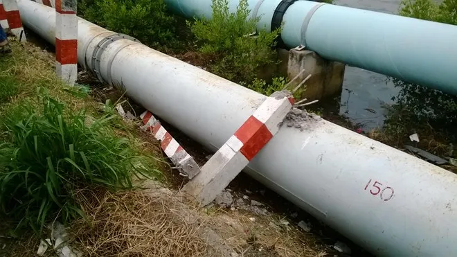 Xe tải đông lạnh "bay" xuống biển Vũng Tàu ảnh 5 Xe tải đông lạnh "bay" xuống biển Vũng Tàu ảnh 5