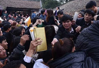 Văn hóa xếp hàng - câu chuyện nhức nhối của người Việt ảnh 2