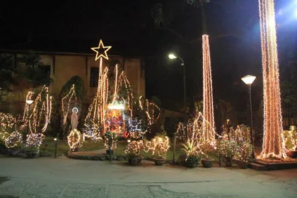 Khắp nơi đèn hoa chờ đêm Giáng sinh ảnh 2 Khắp nơi đèn hoa chờ đêm Giáng sinh ảnh 2