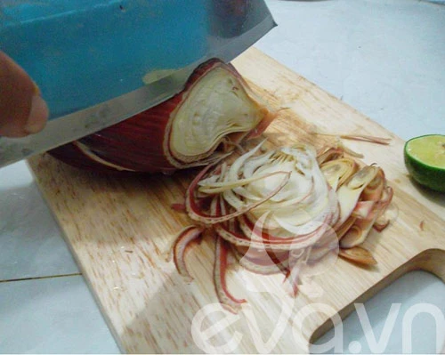 Giản dị với món nộm hoa chuối ảnh 2