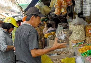 TP.HCM: Kinh tế cuối năm còn nhiều thách thức ảnh 1