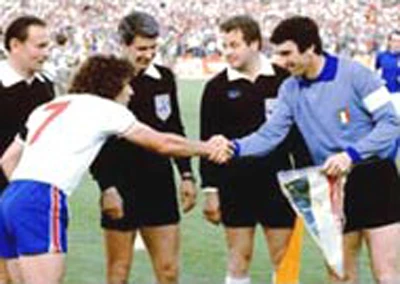 Euro 1980 : Tuyển Đức lần 2 đoạt cúp ảnh 2