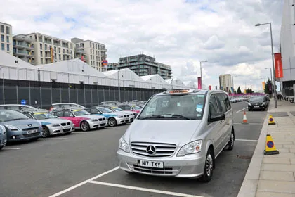 ĐT Cầu lông Việt Nam bị lạc khi dến London ảnh 3